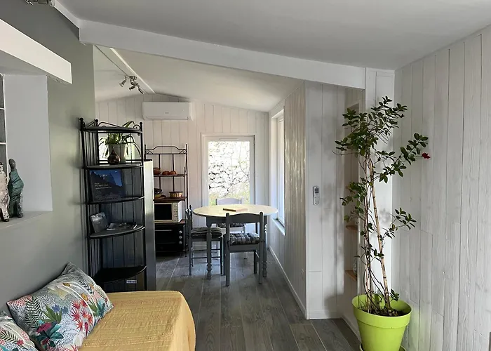 Le Mazet Du Domiel Dom wakacyjny *